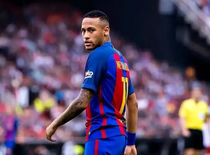 是一个巨大 是一个巨大